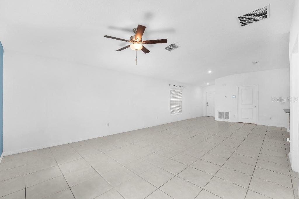 5518 BLUE AZURE DR, WIMAUMA, FL, 33598