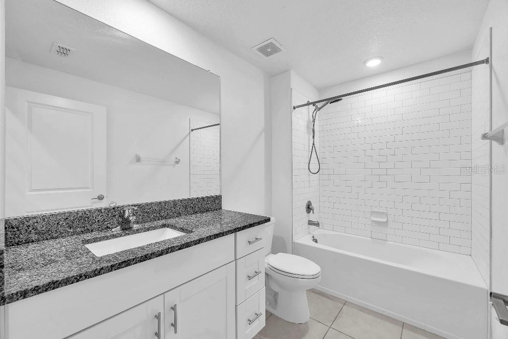 5518 BLUE AZURE DR, WIMAUMA, FL, 33598