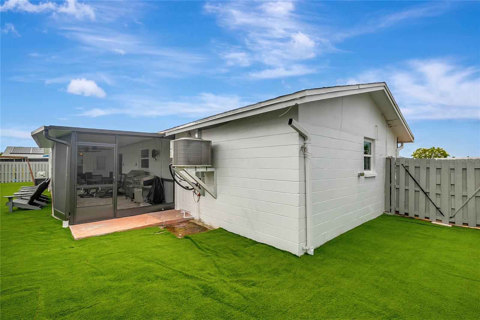 242 176TH AVE E, REDINGTON SHORES, FL, 33708