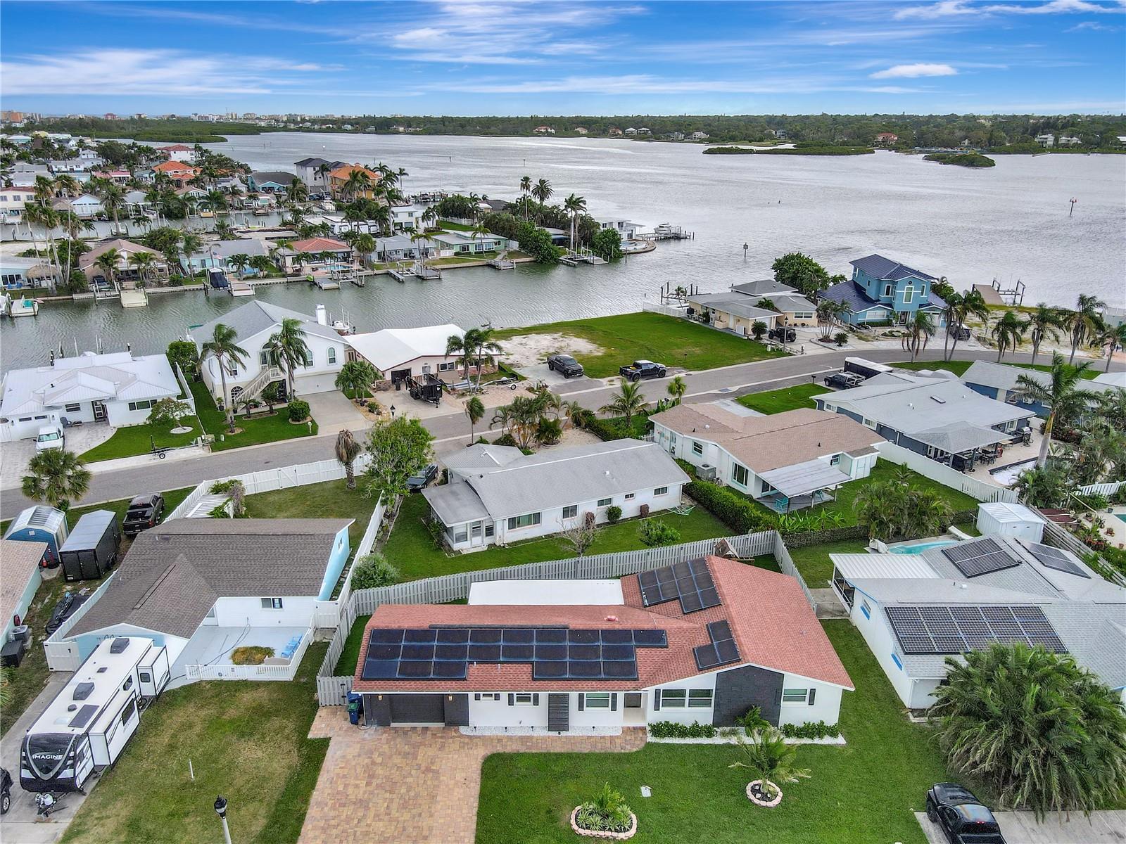 242 176TH AVE E, REDINGTON SHORES, FL, 33708