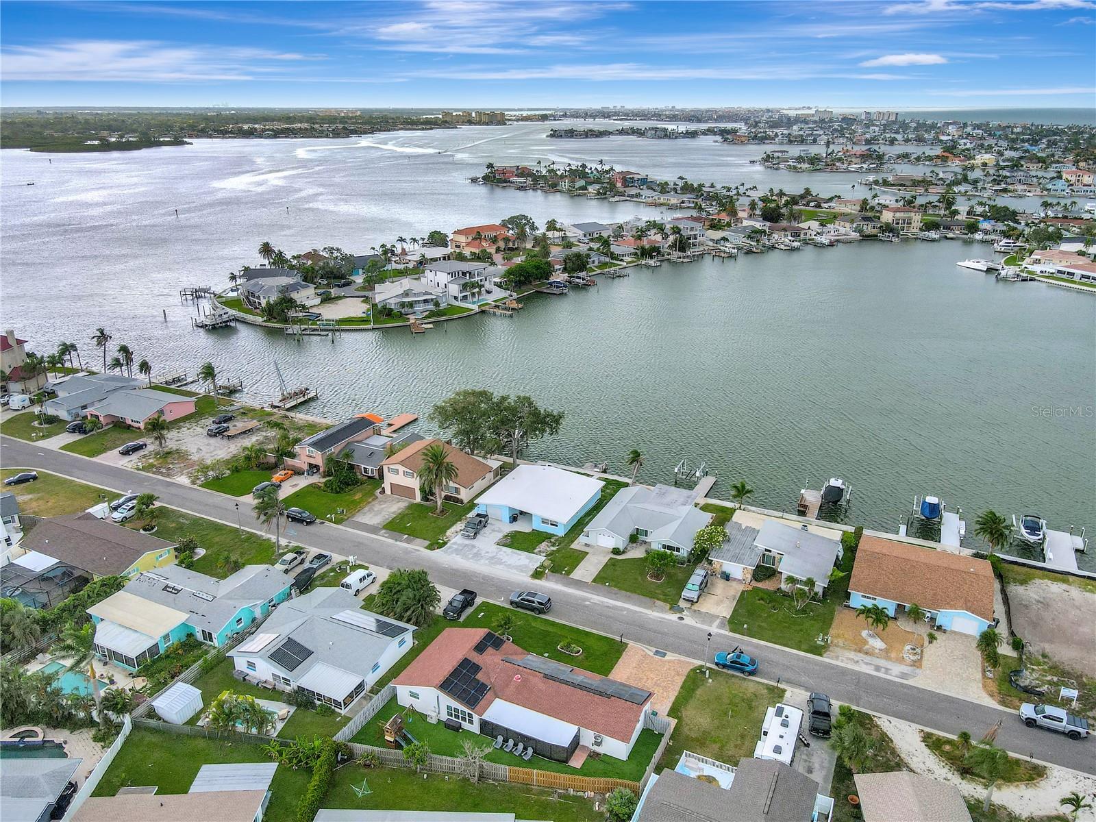 242 176TH AVE E, REDINGTON SHORES, FL, 33708