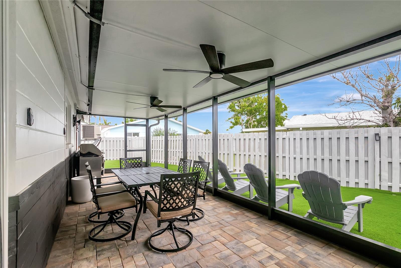 242 176TH AVE E, REDINGTON SHORES, FL, 33708