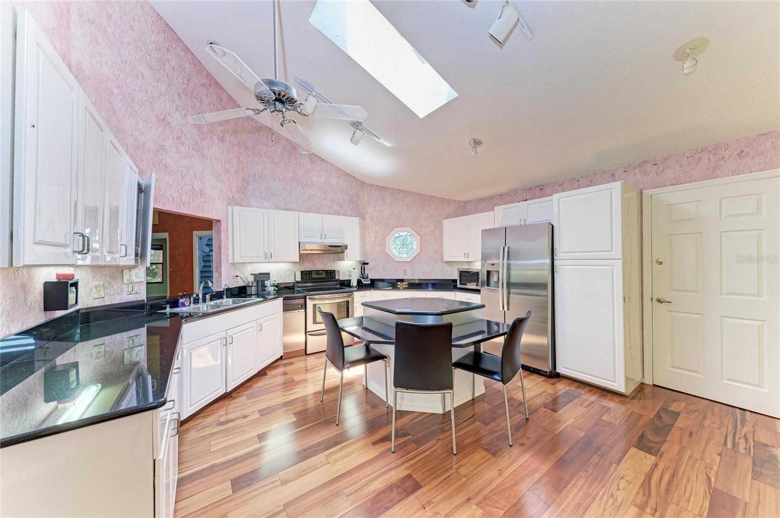 830 HAMMOCKWOOD CT, SARASOTA, FL, 34232