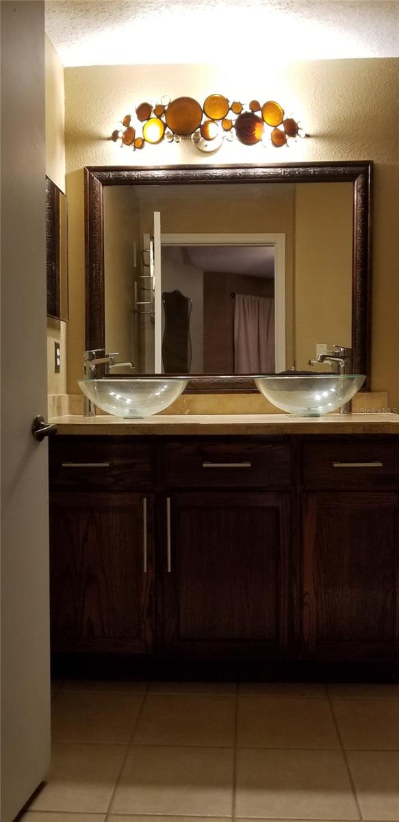 5542 METROWEST BLVD #106, ORLANDO, FL, 32811