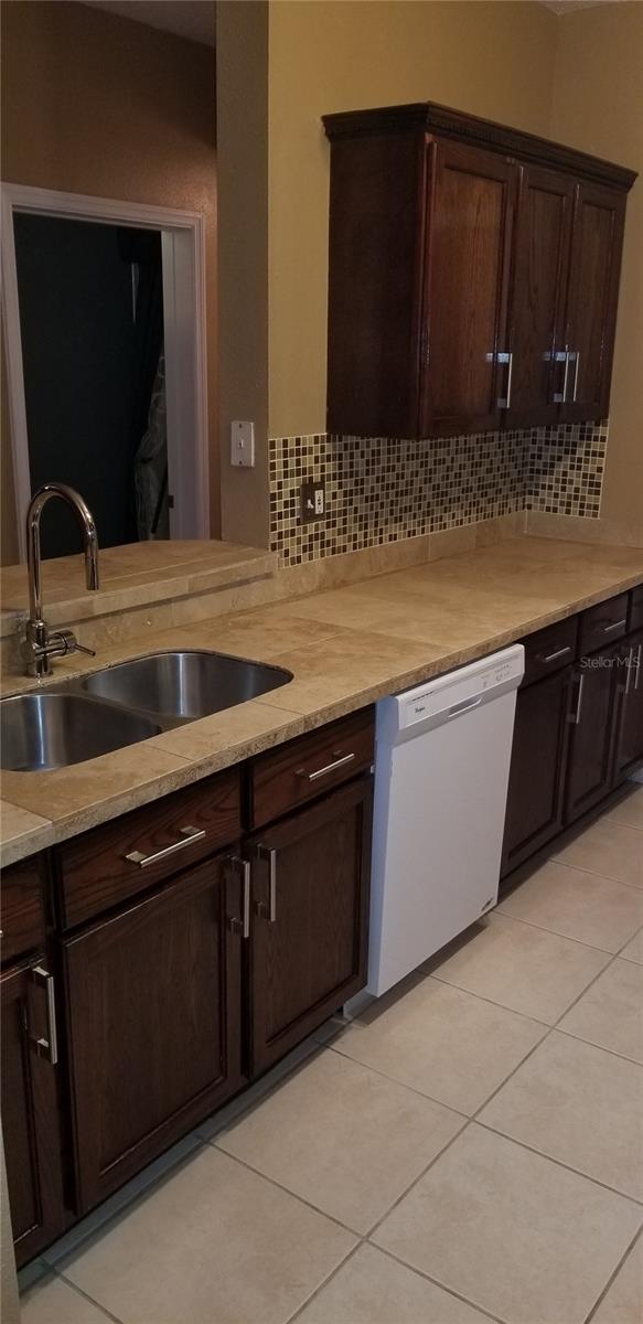 5542 METROWEST BLVD #106, ORLANDO, FL, 32811