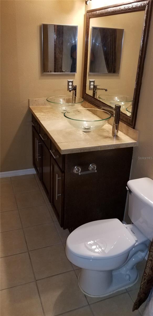 5542 METROWEST BLVD #106, ORLANDO, FL, 32811