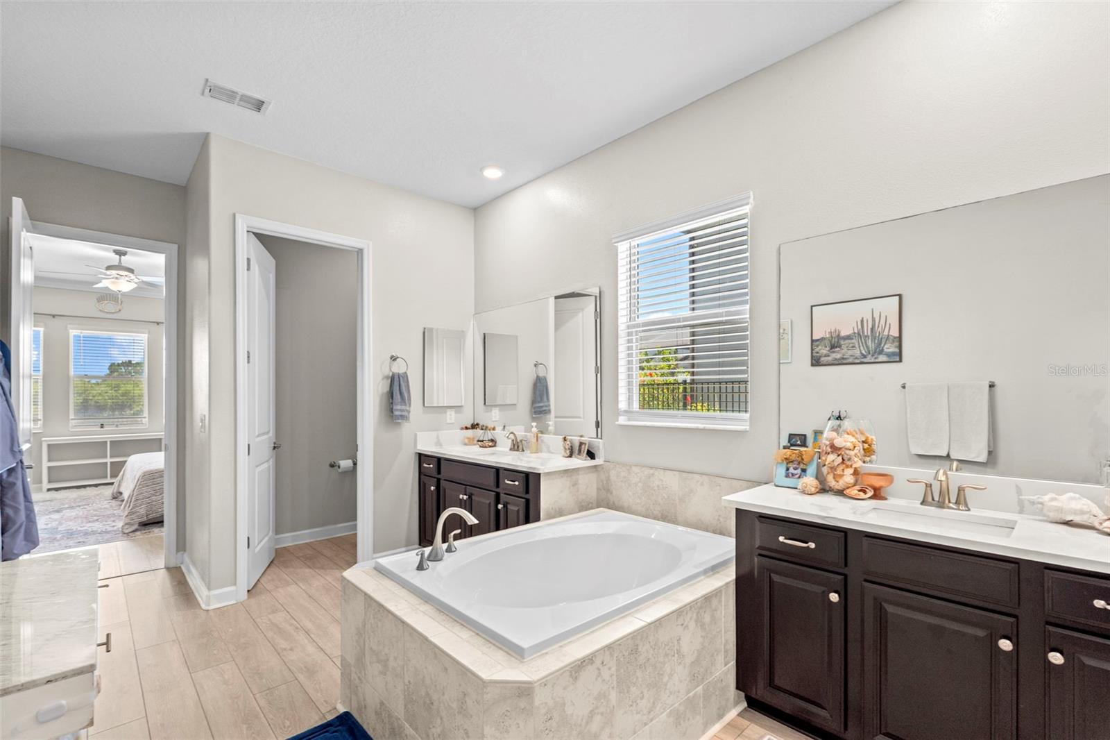 9817 SAGE CREEK DR, SUN CITY CENTER, FL, 33573