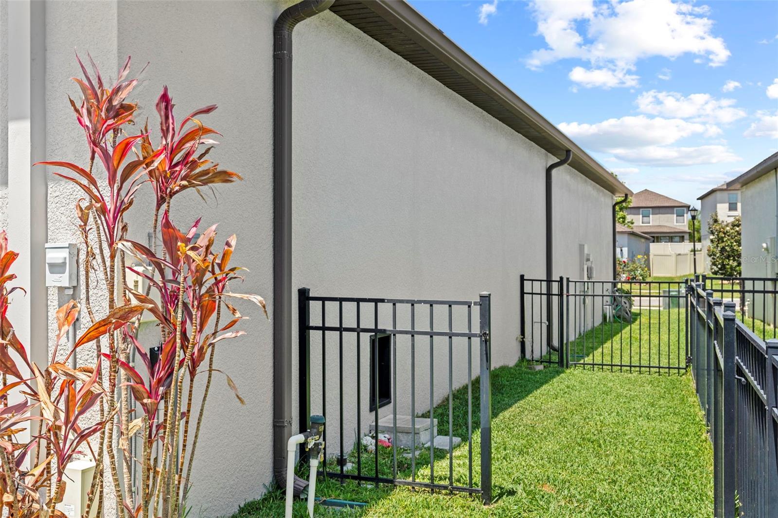 9817 SAGE CREEK DR, SUN CITY CENTER, FL, 33573