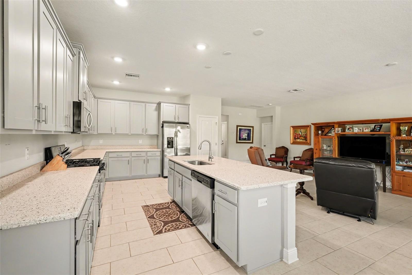 8044 SEQUESTER LOOP, LAND O LAKES, FL, 34637