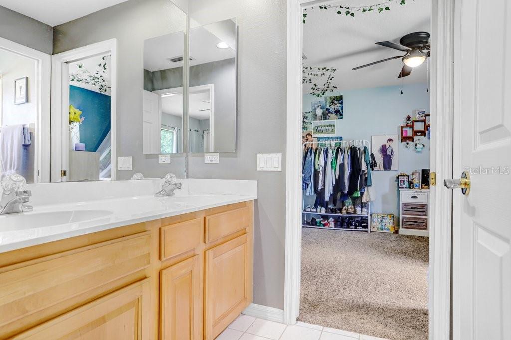 5326 TWIN CREEKS DR, VALRICO, FL, 33596