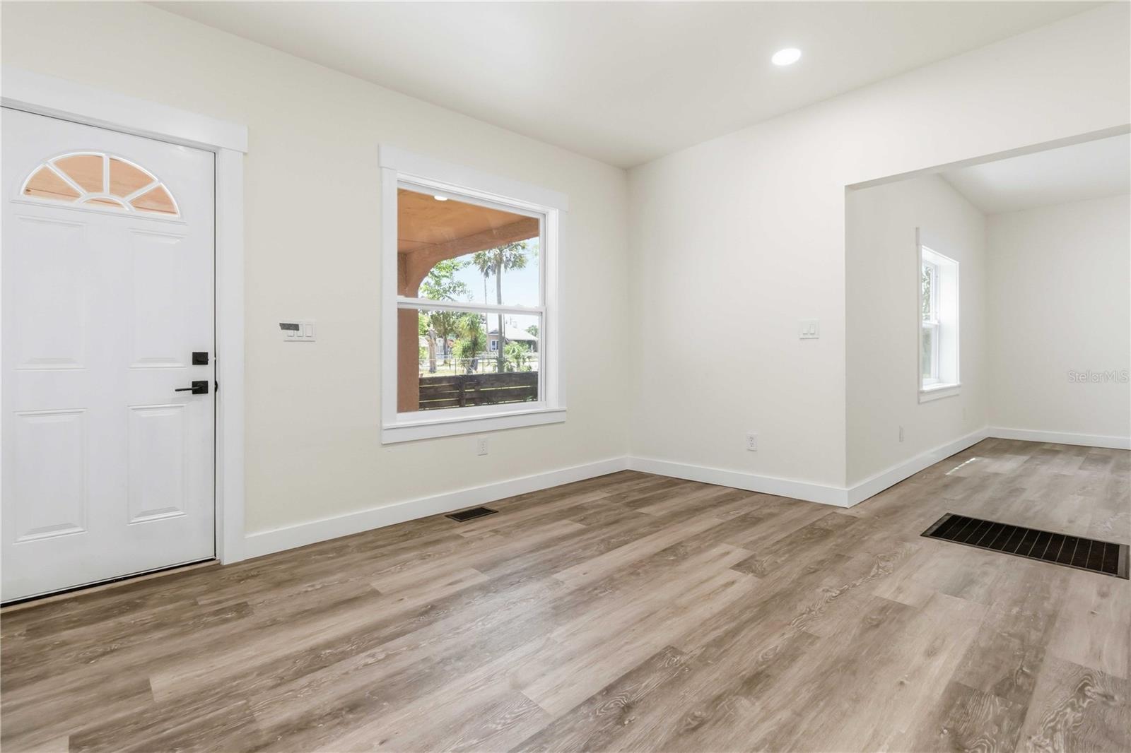 615 WEBER AVE, DAYTONA BEACH, FL, 32114