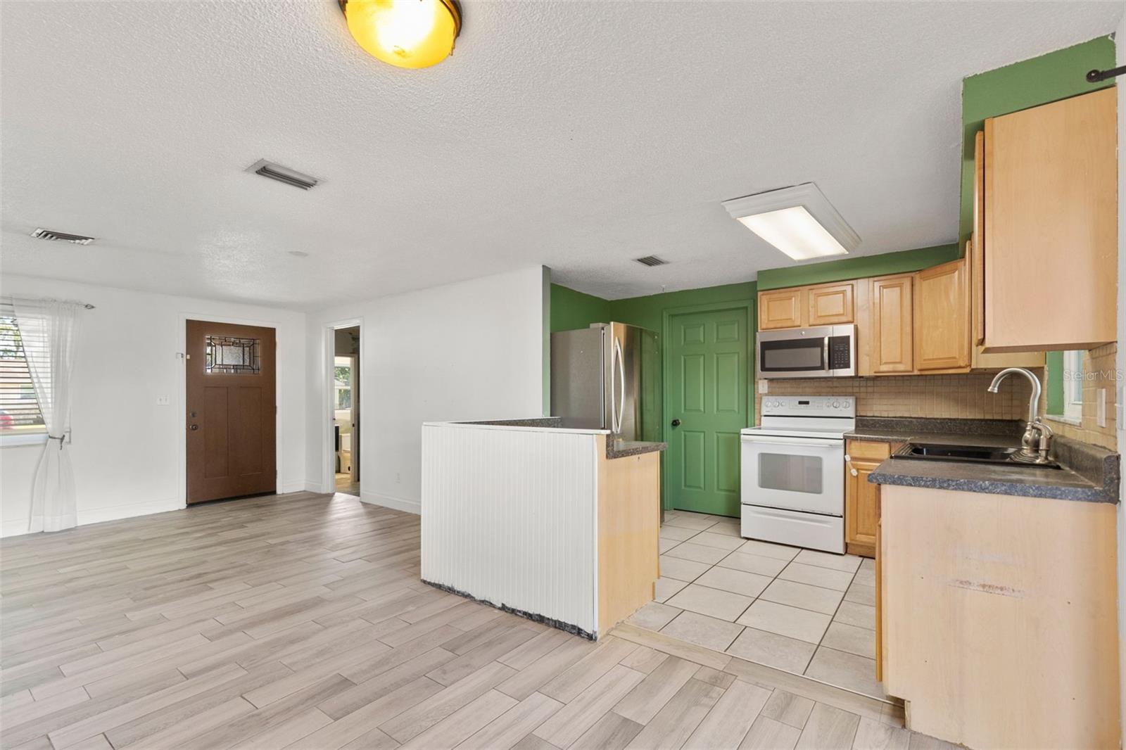 5557 146TH TER N, CLEARWATER, FL, 33760