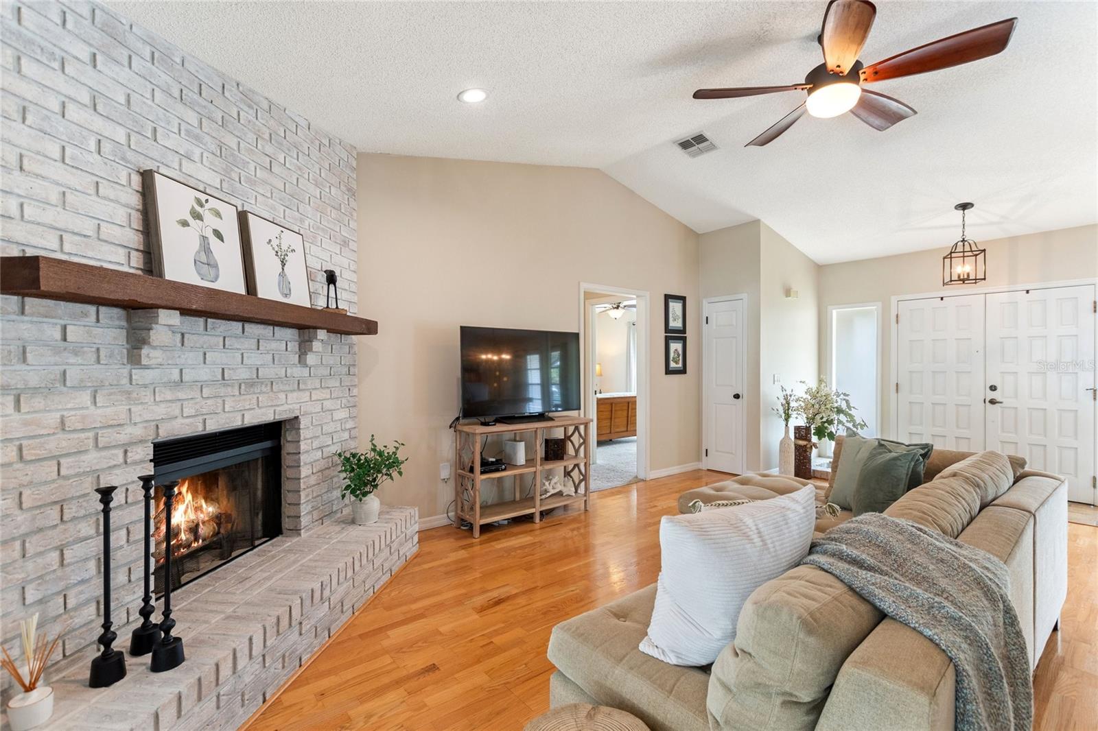 932 YELLOW ROSE DR, ORLANDO, FL, 32818