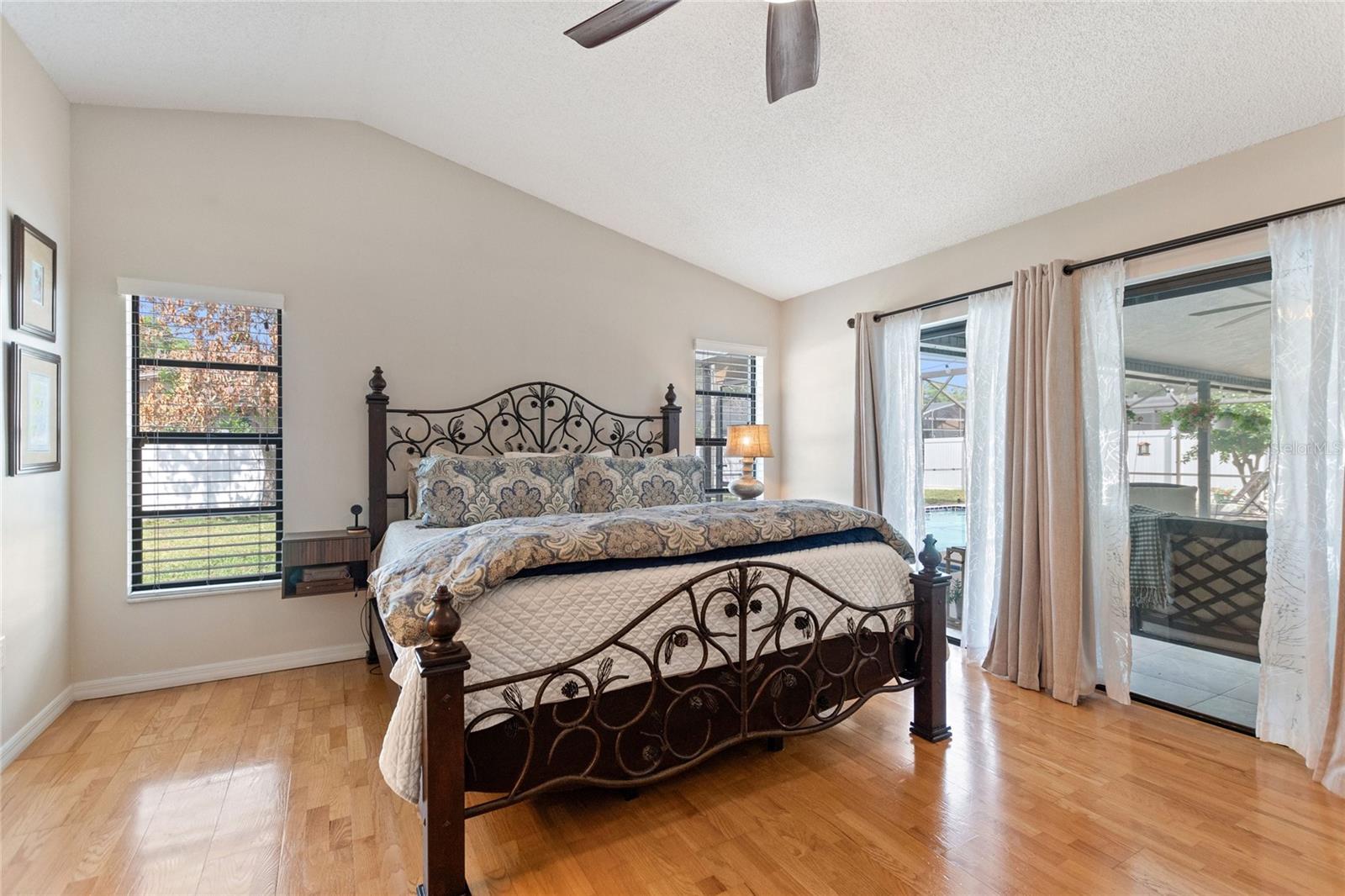 932 YELLOW ROSE DR, ORLANDO, FL, 32818