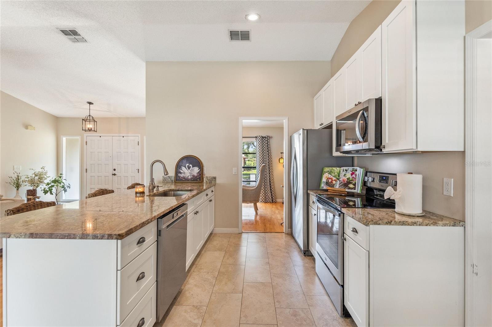 932 YELLOW ROSE DR, ORLANDO, FL, 32818