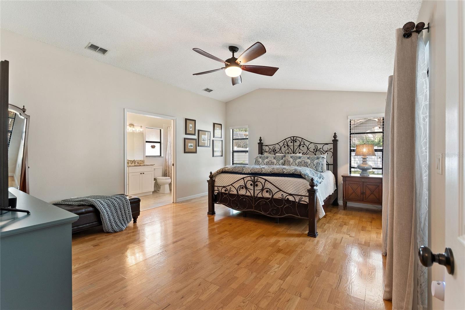 932 YELLOW ROSE DR, ORLANDO, FL, 32818
