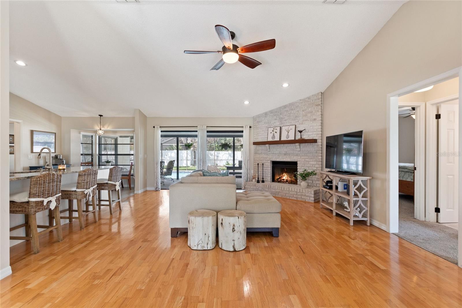 932 YELLOW ROSE DR, ORLANDO, FL, 32818