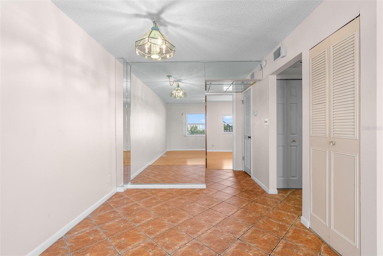 285 107TH AVE #408, TREASURE ISLAND, FL, 33706