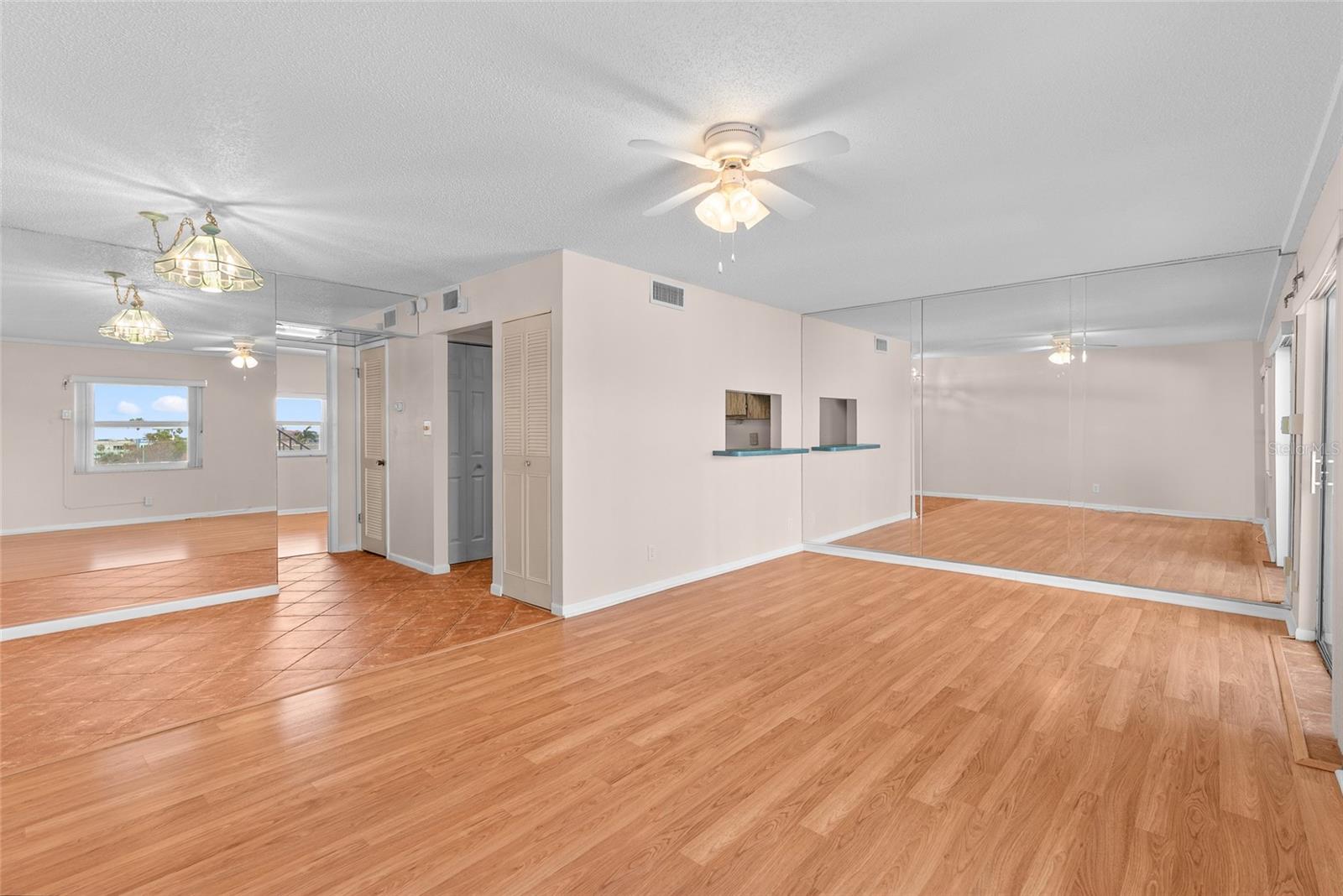 285 107TH AVE #408, TREASURE ISLAND, FL, 33706