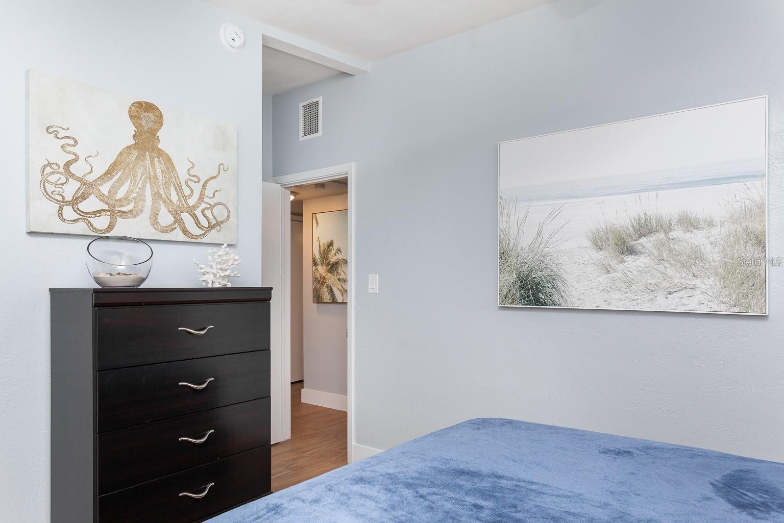 407 E CRYSTAL LAKE ST, ORLANDO, FL, 32806