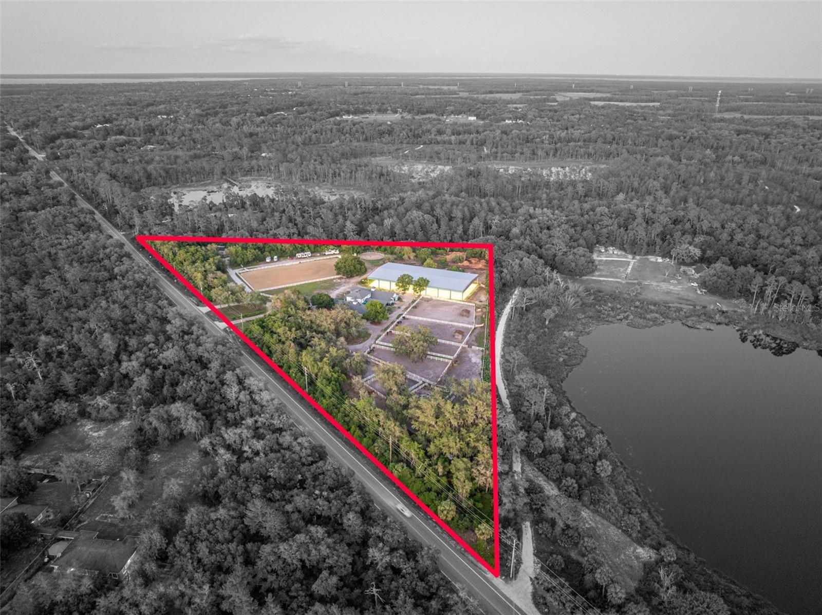3287 N COUNTY ROAD 426, GENEVA, FL, 32732