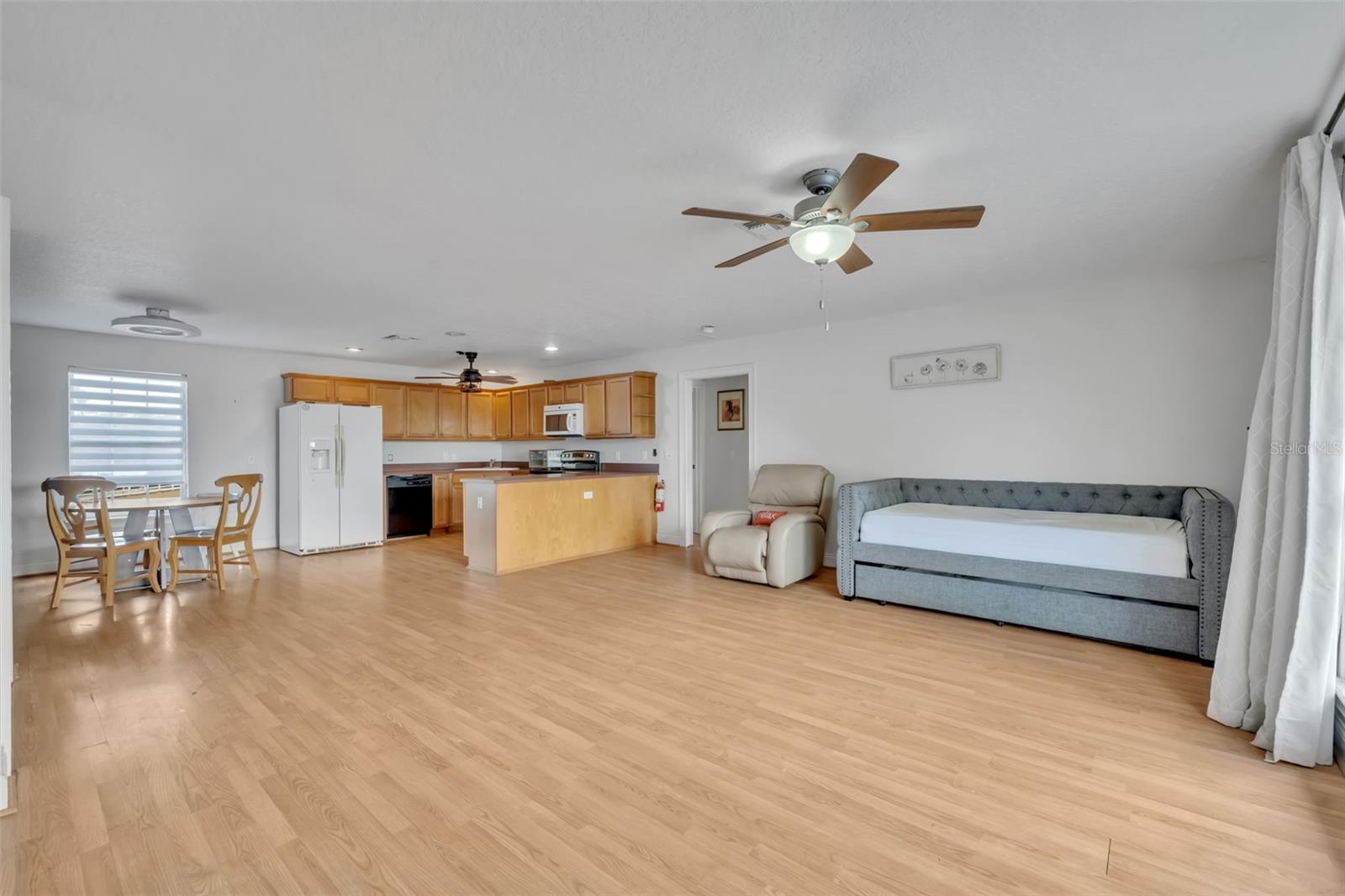 3287 N COUNTY ROAD 426, GENEVA, FL, 32732