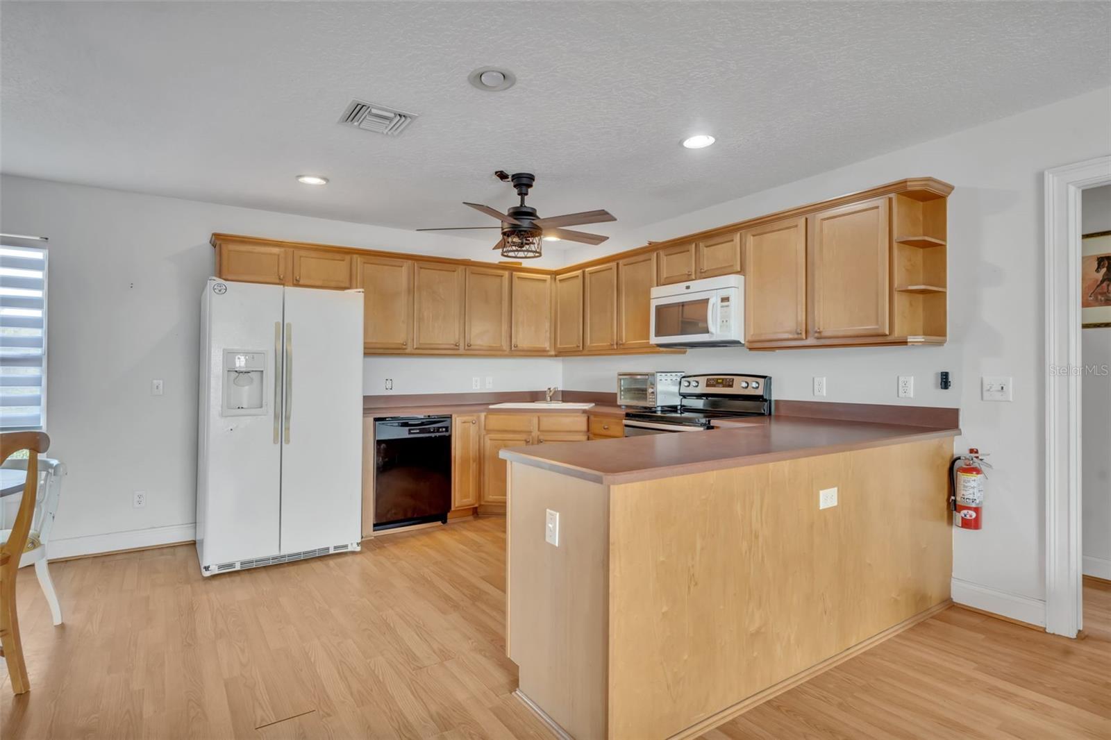 3287 N COUNTY ROAD 426, GENEVA, FL, 32732