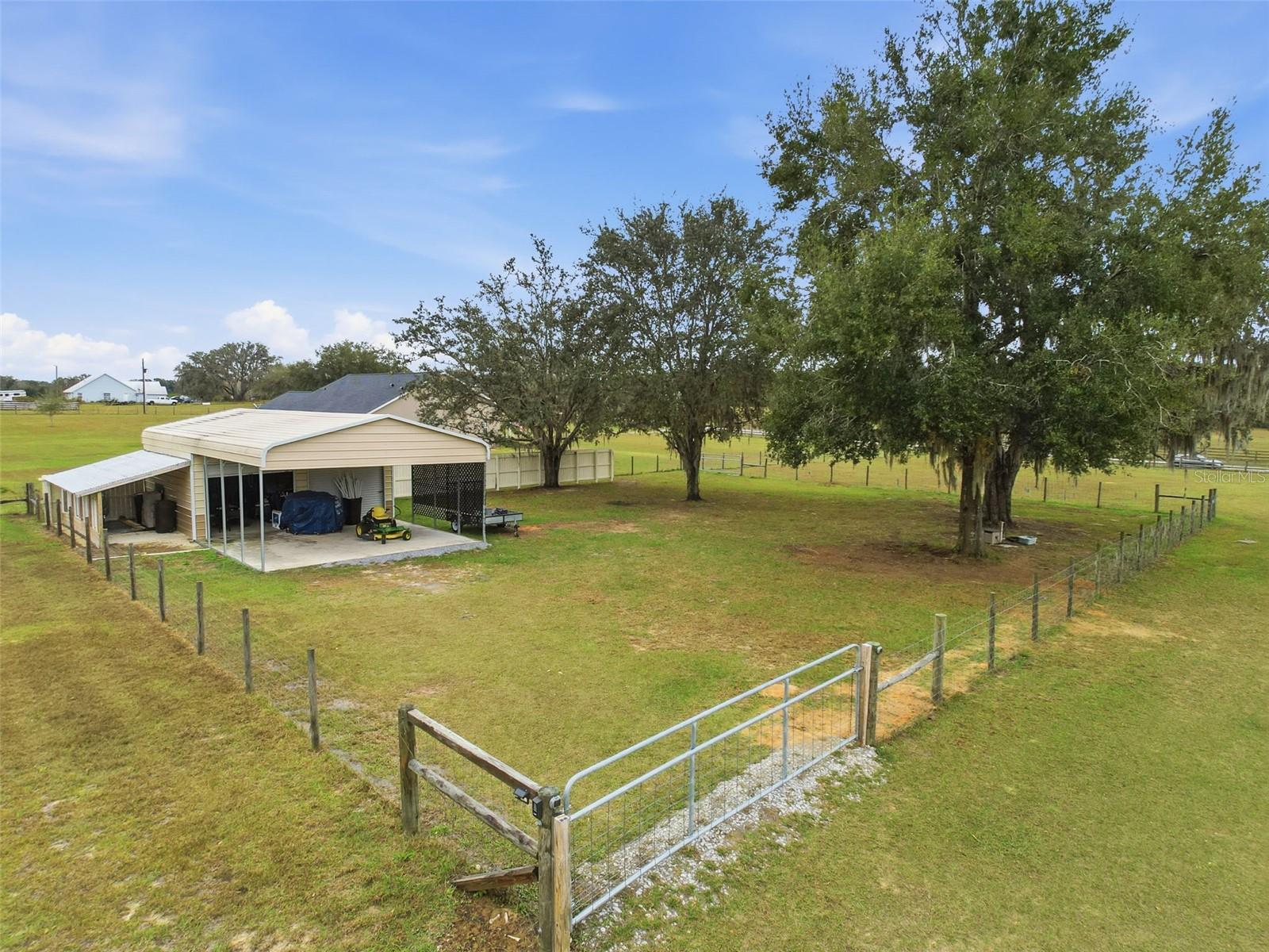 8423 E ZEPHYR WING CT, FLORAL CITY, FL, 34436
