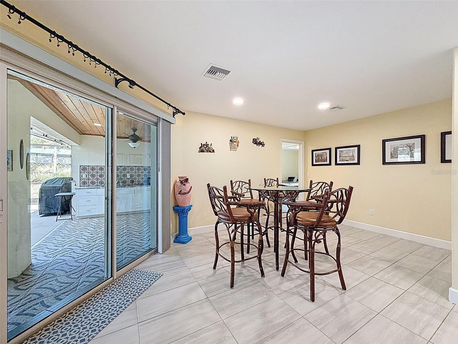 8423 E ZEPHYR WING CT, FLORAL CITY, FL, 34436