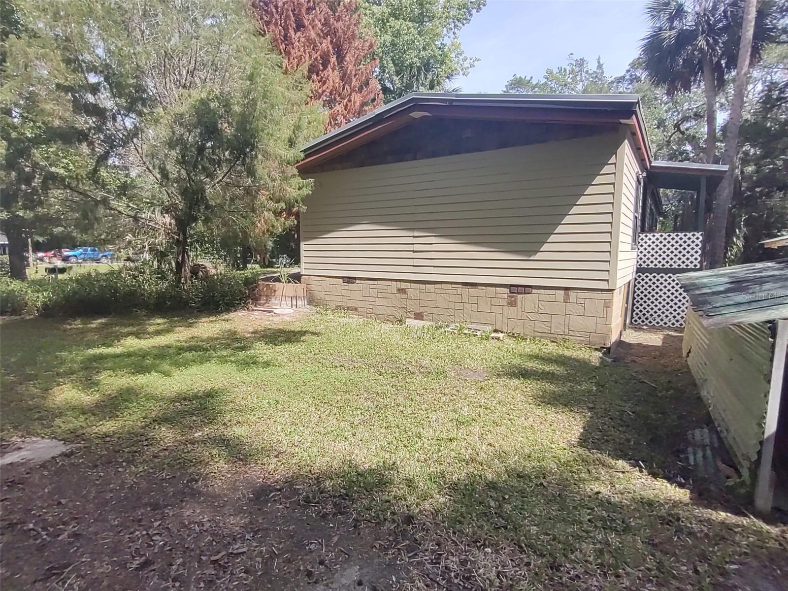 56508 BLUE CREEK RD, ASTOR, FL, 32102