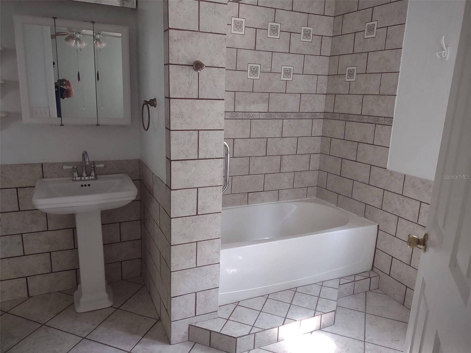 56508 BLUE CREEK RD, ASTOR, FL, 32102