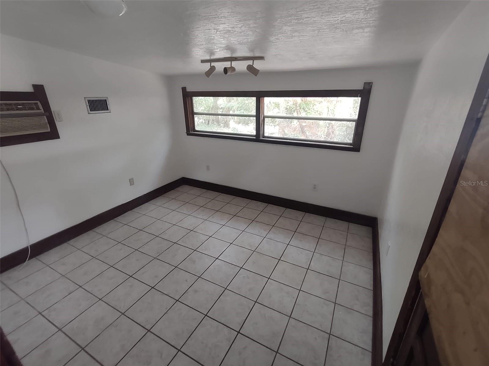 56508 BLUE CREEK RD, ASTOR, FL, 32102