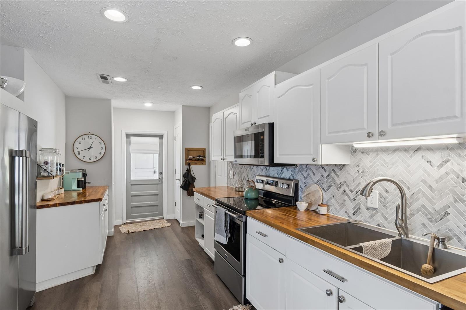 17129 RAINBOW TER, ODESSA, FL, 33556