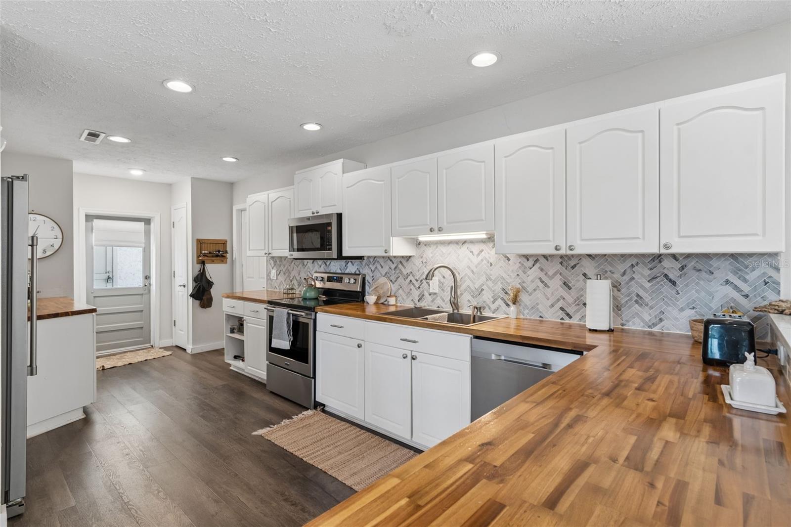 17129 RAINBOW TER, ODESSA, FL, 33556