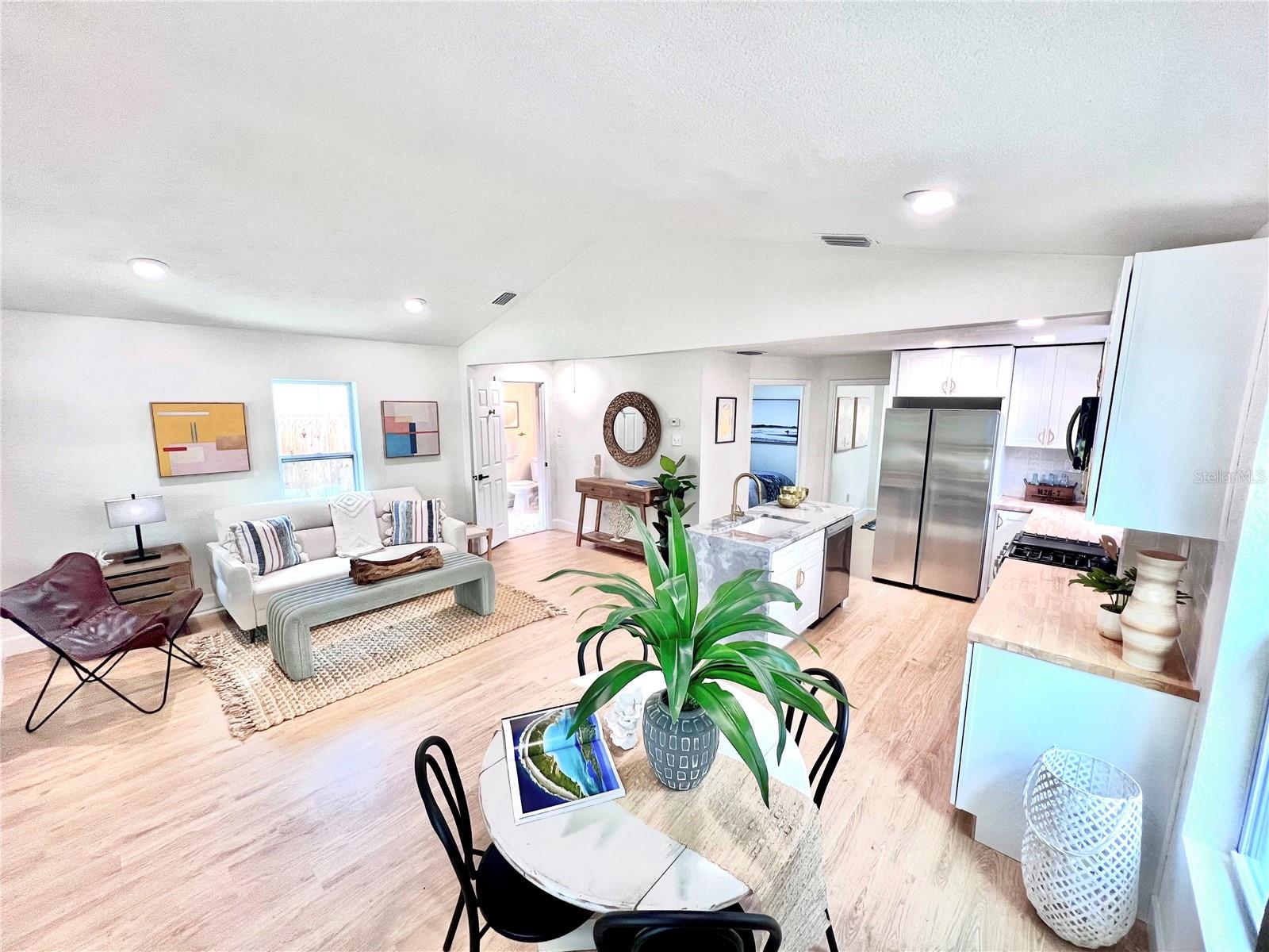 2427 32ND AVE N, ST PETERSBURG, FL, 33713