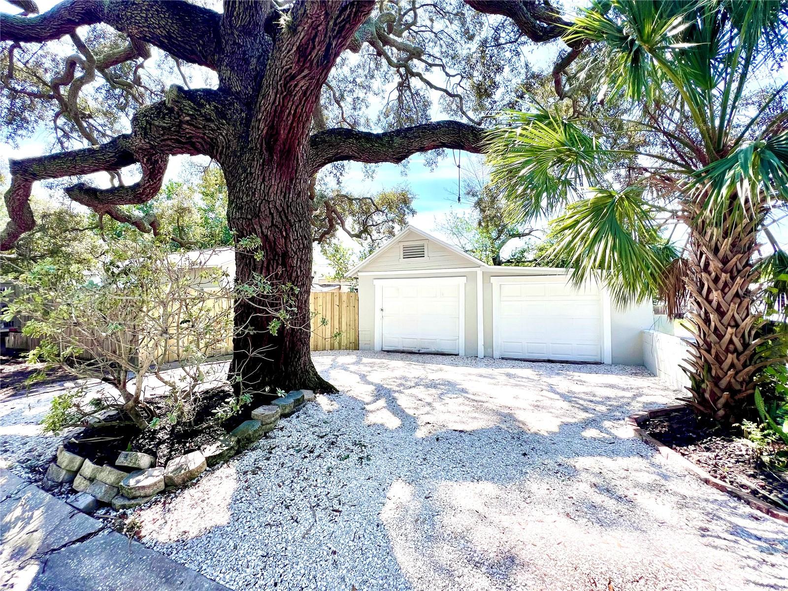 2427 32ND AVE N, ST PETERSBURG, FL, 33713