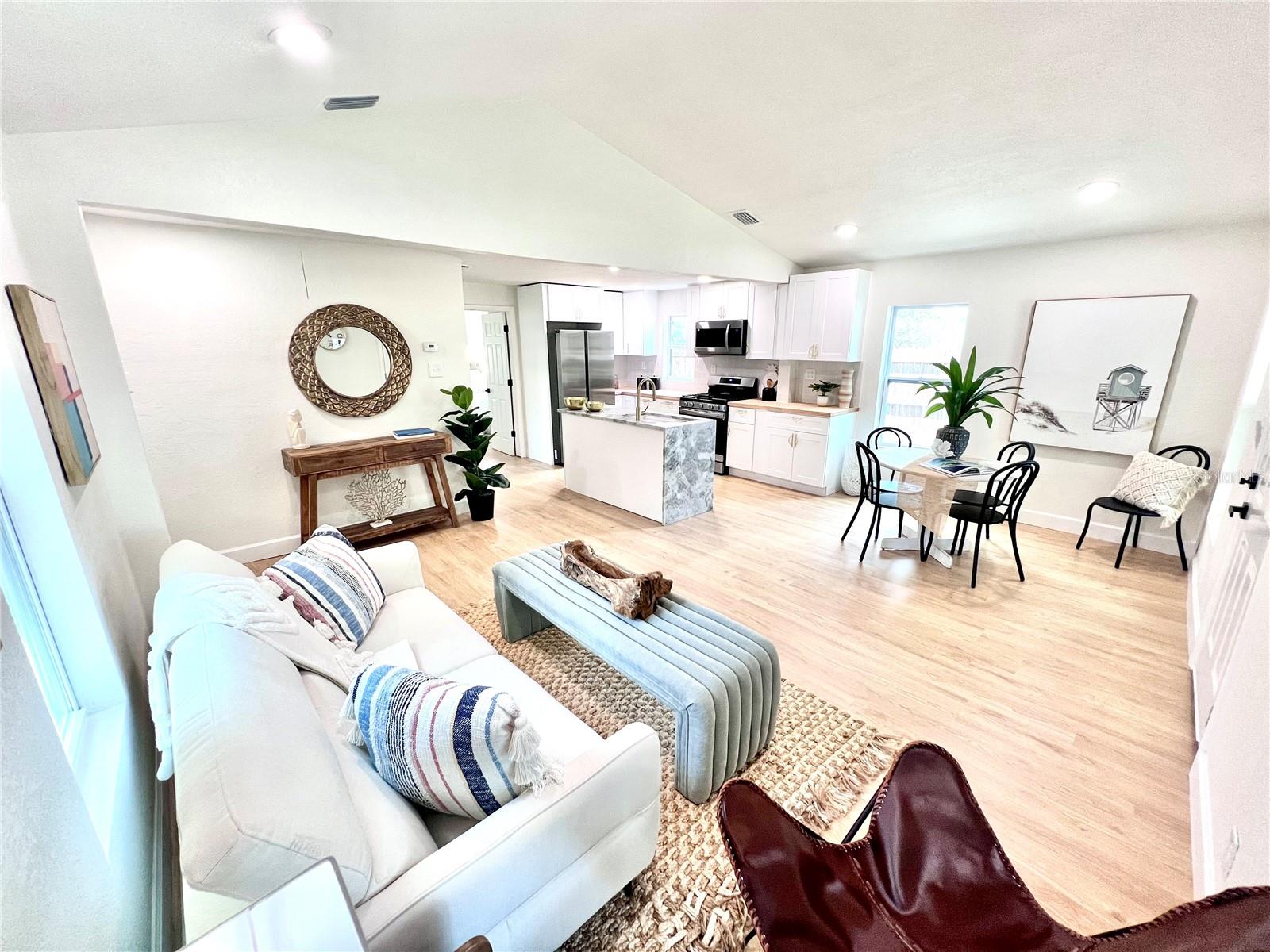2427 32ND AVE N, ST PETERSBURG, FL, 33713
