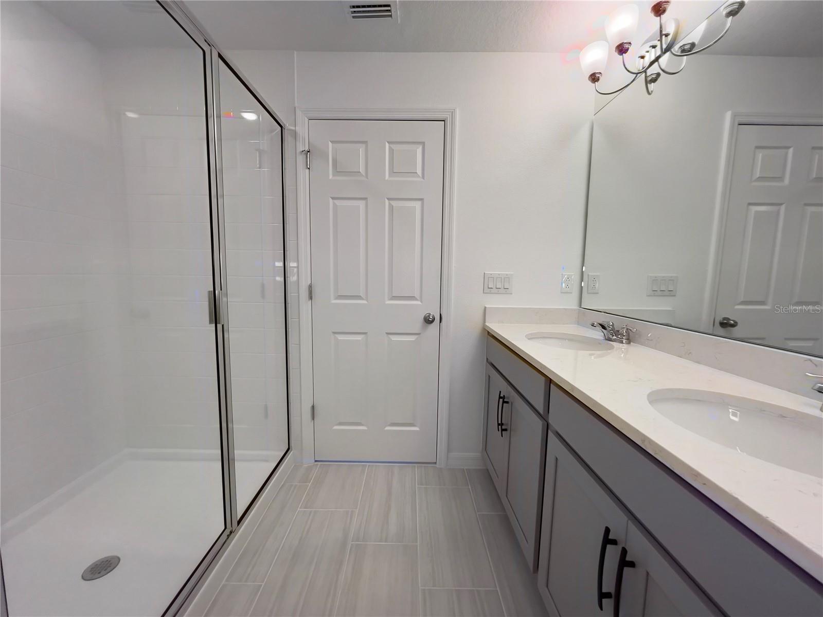 490 THOMPSON VILLAGE AVE, APOPKA, FL, 32703