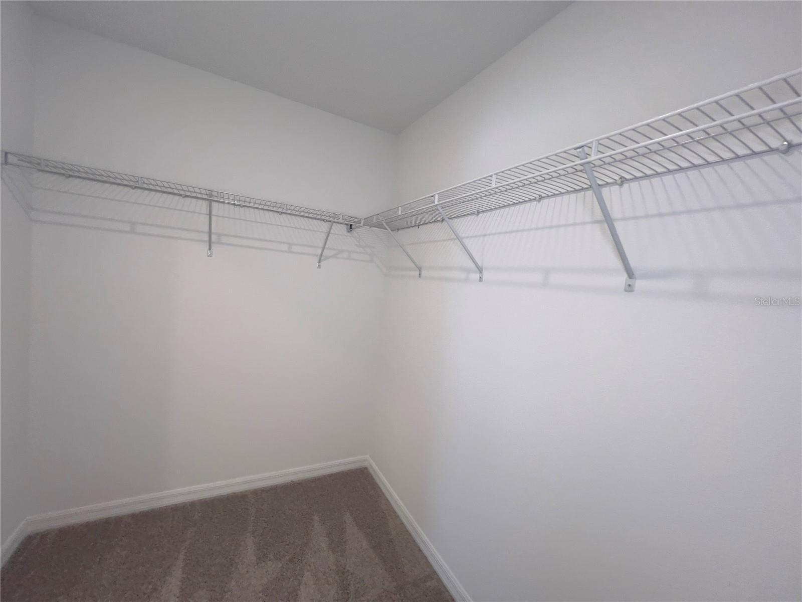 490 THOMPSON VILLAGE AVE, APOPKA, FL, 32703