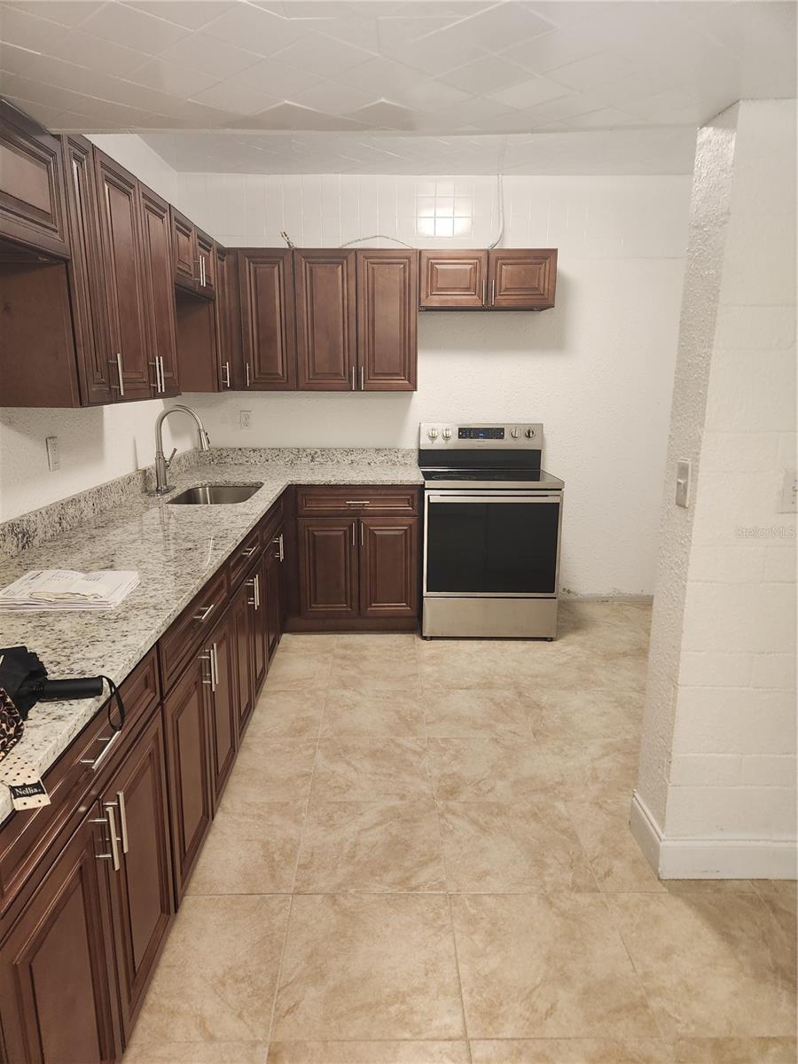 AVONDALE TERRACE, ORLANDO, FL, 32805