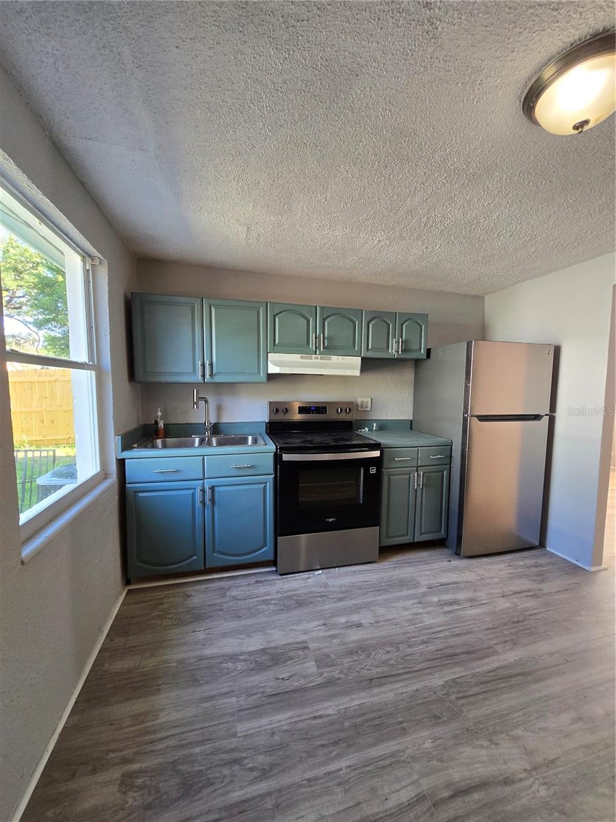 8623 N WILLOW AVE, TAMPA, FL, 33604