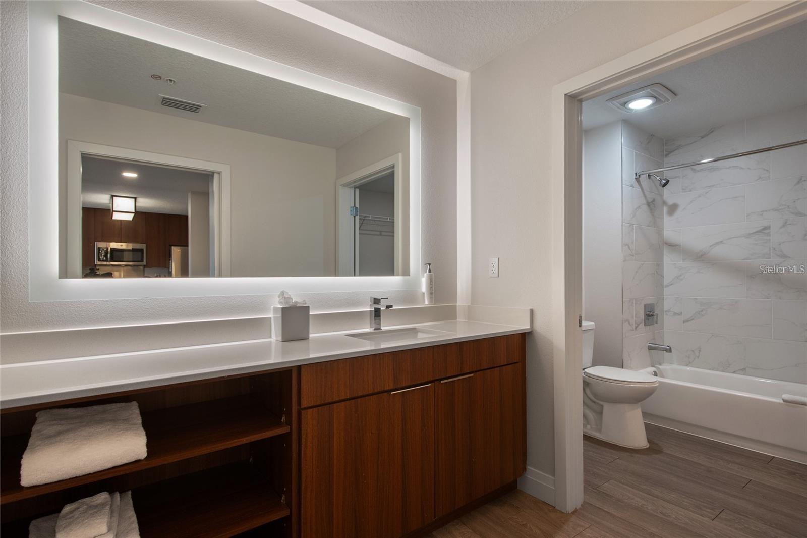 GROVE RESIDENCE & SPA HOTEL CONDO II, WINTER GARDEN, FL, 34787