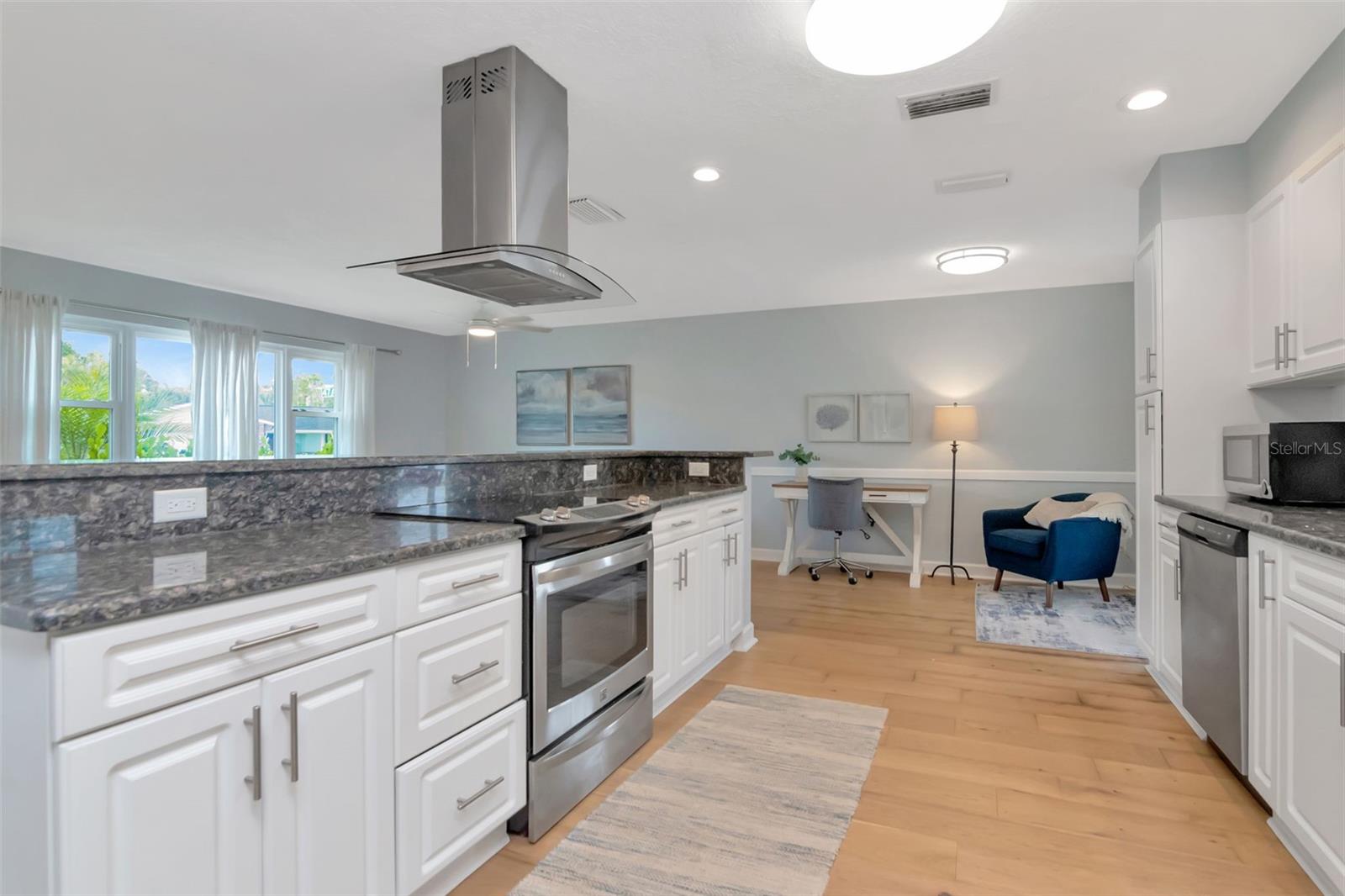 4712 114TH ST N, ST PETERSBURG, FL, 33708