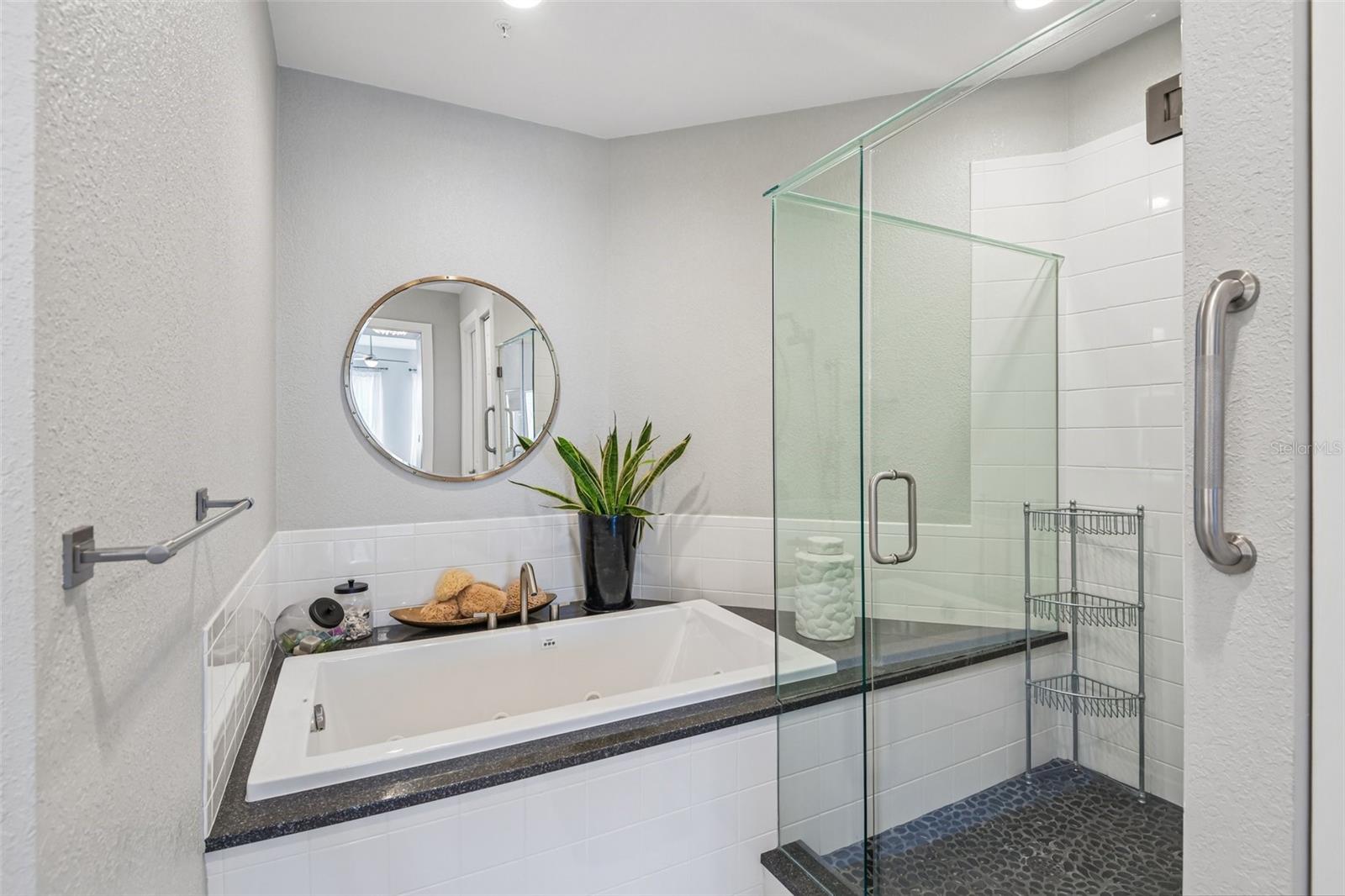 1180 GULF BLVD #101, CLEARWATER BEACH, FL, 33767