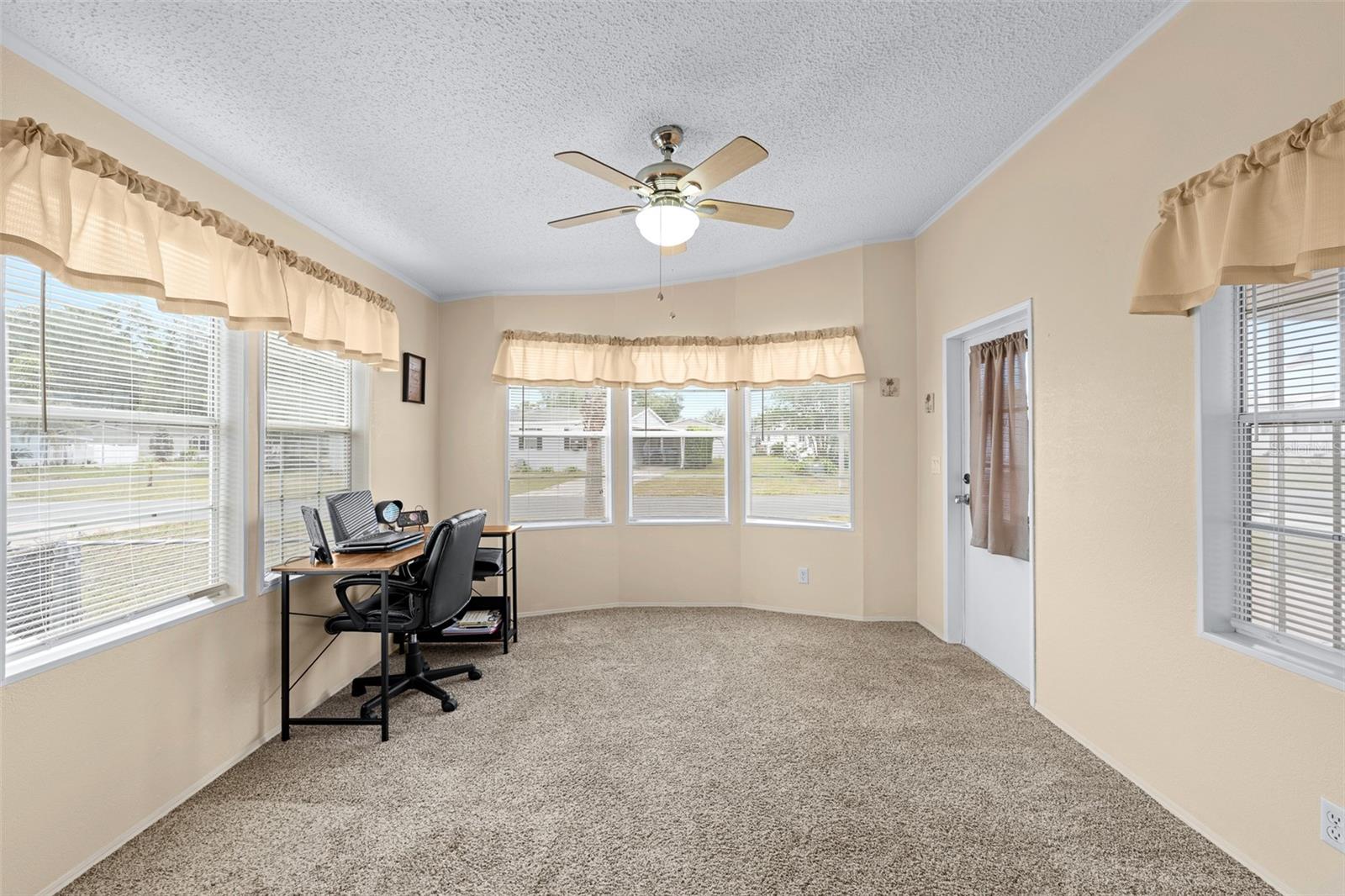 38052 LAWANDA LOOP, ZEPHYRHILLS, FL, 33542