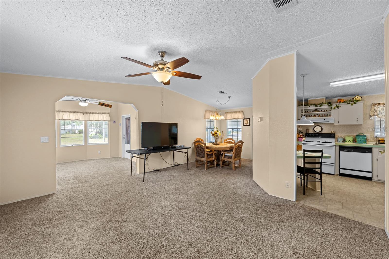 38052 LAWANDA LOOP, ZEPHYRHILLS, FL, 33542