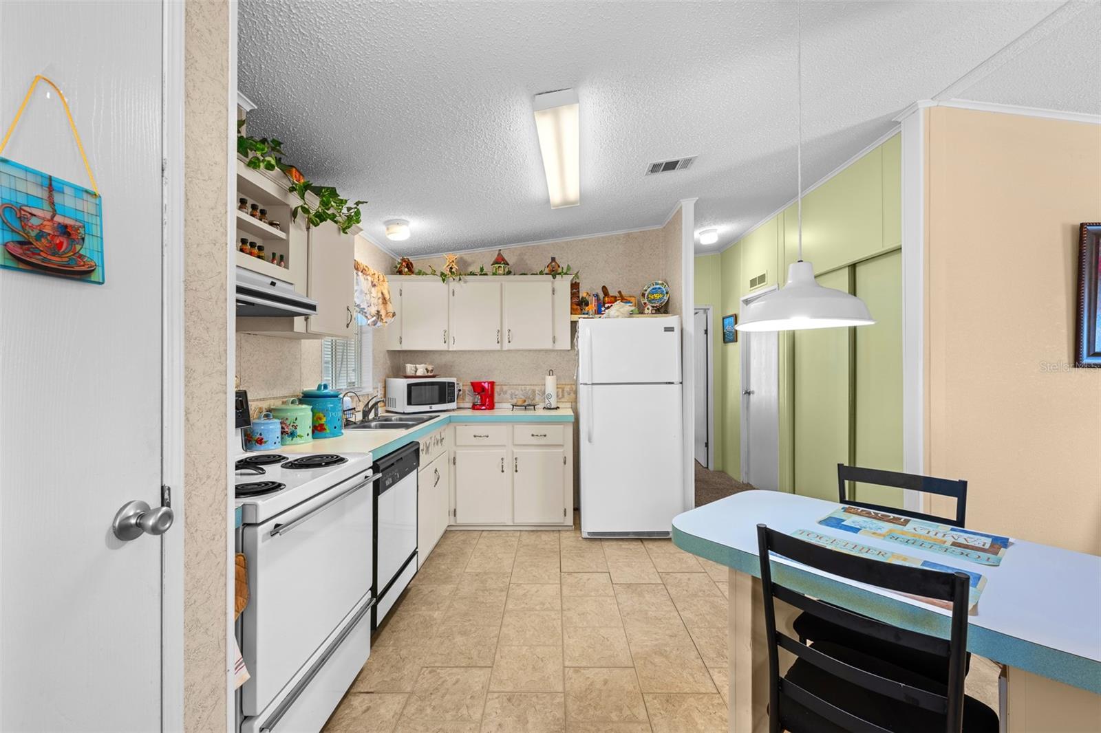 38052 LAWANDA LOOP, ZEPHYRHILLS, FL, 33542