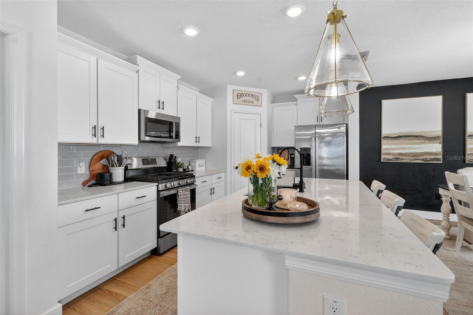 1922 LANIER RD, ZEPHYRHILLS, FL, 33541