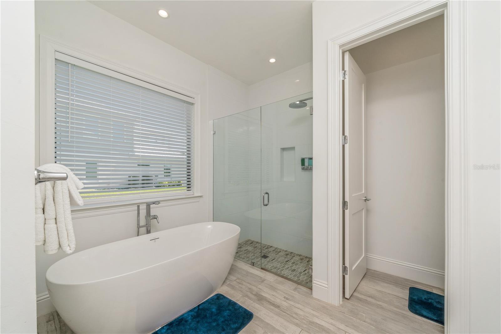 132 OCEAN ESTATES DR, HUTCHINSON ISLAND, FL, 34949