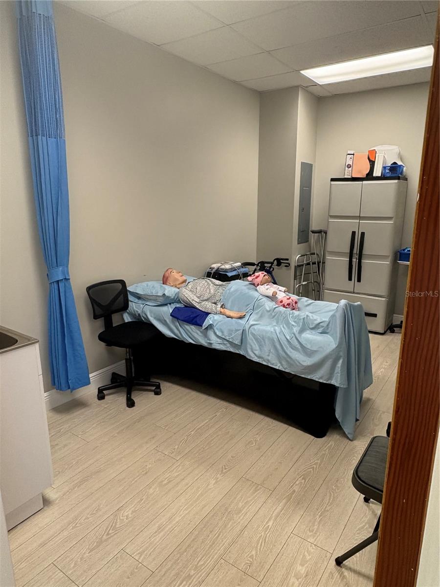 12701 S JOHN YOUNG PKWY #212, ORLANDO, FL, 32837